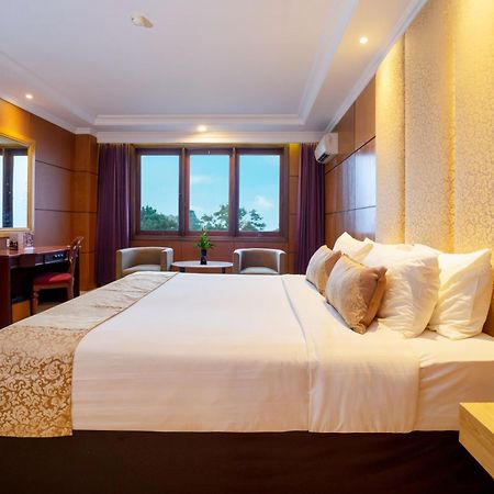 Hotel Bumi Senyiur ساماريندا المظهر الخارجي الصورة
